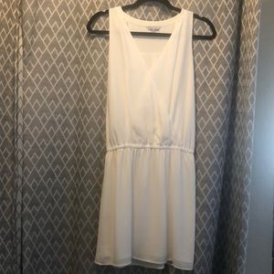 White sleeveless dress